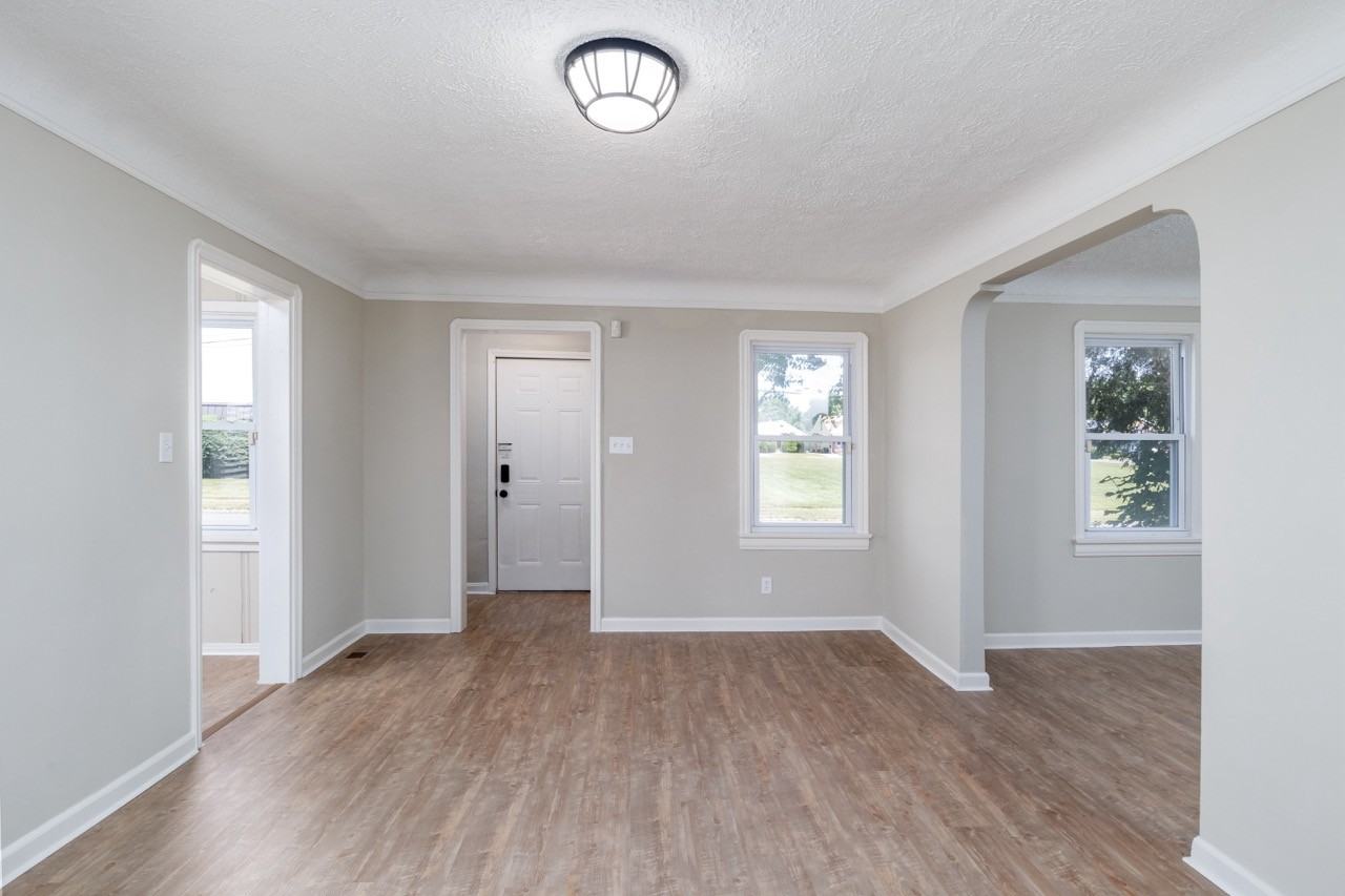 13804 Rexwood Ave #1 - Photo 6 of 21