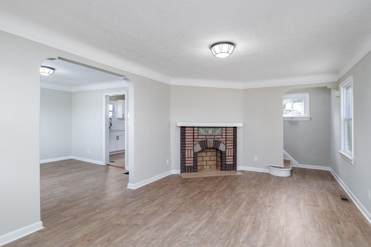 13804 Rexwood Ave #1 - Photo 7 of 21