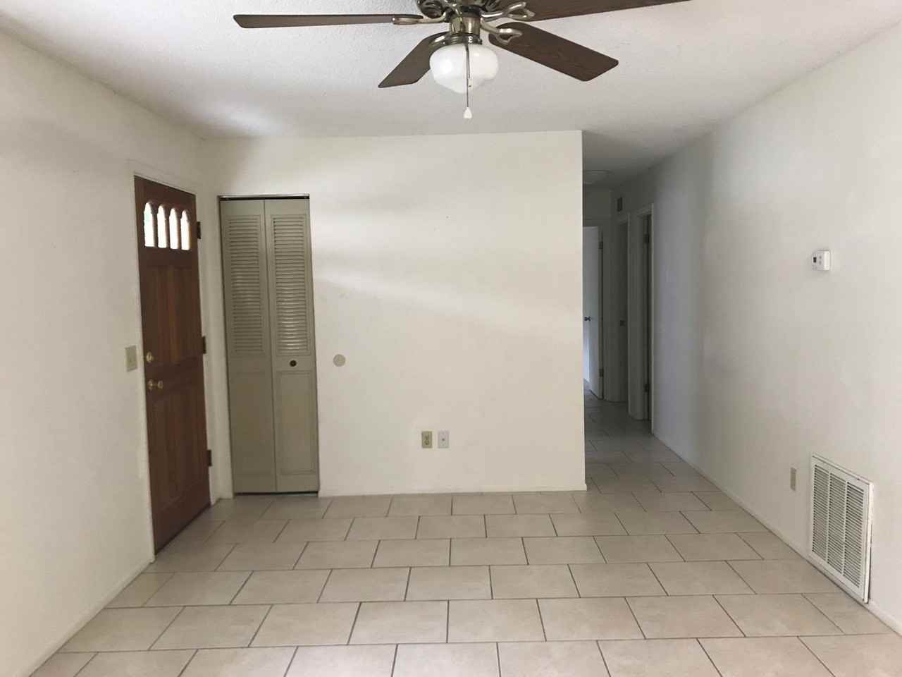 2200 Pine Hill Pl - Photo 2 of 19