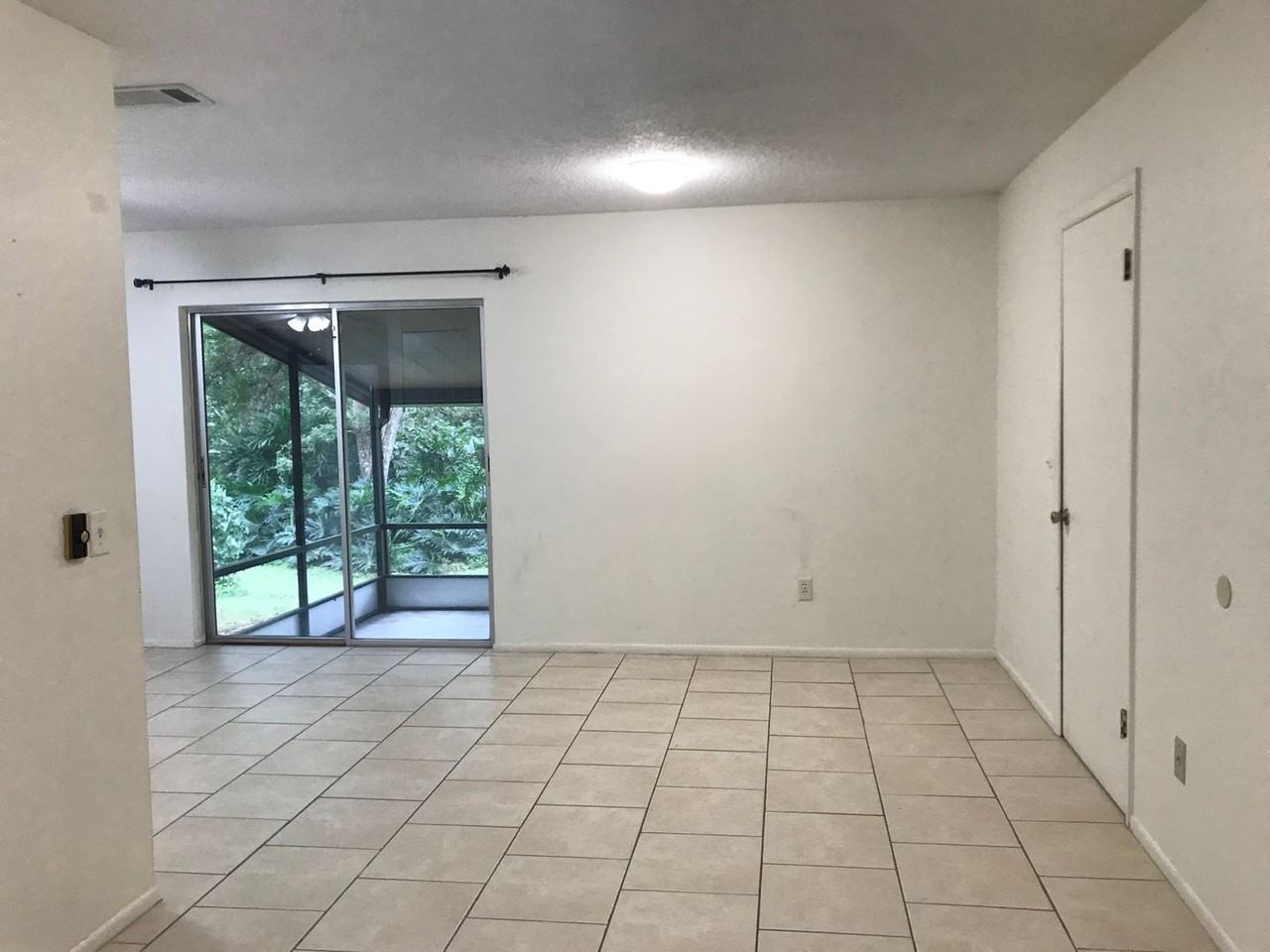 2200 Pine Hill Pl - Photo 5 of 19