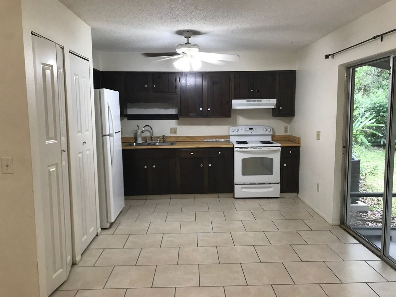 2200 Pine Hill Pl - Photo 6 of 19