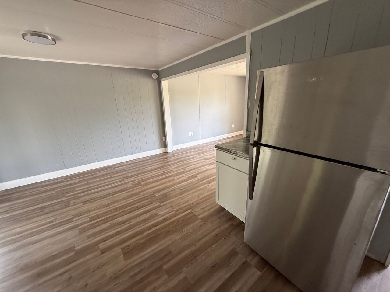 1031 Fuller Ave - Photo 4 of 11