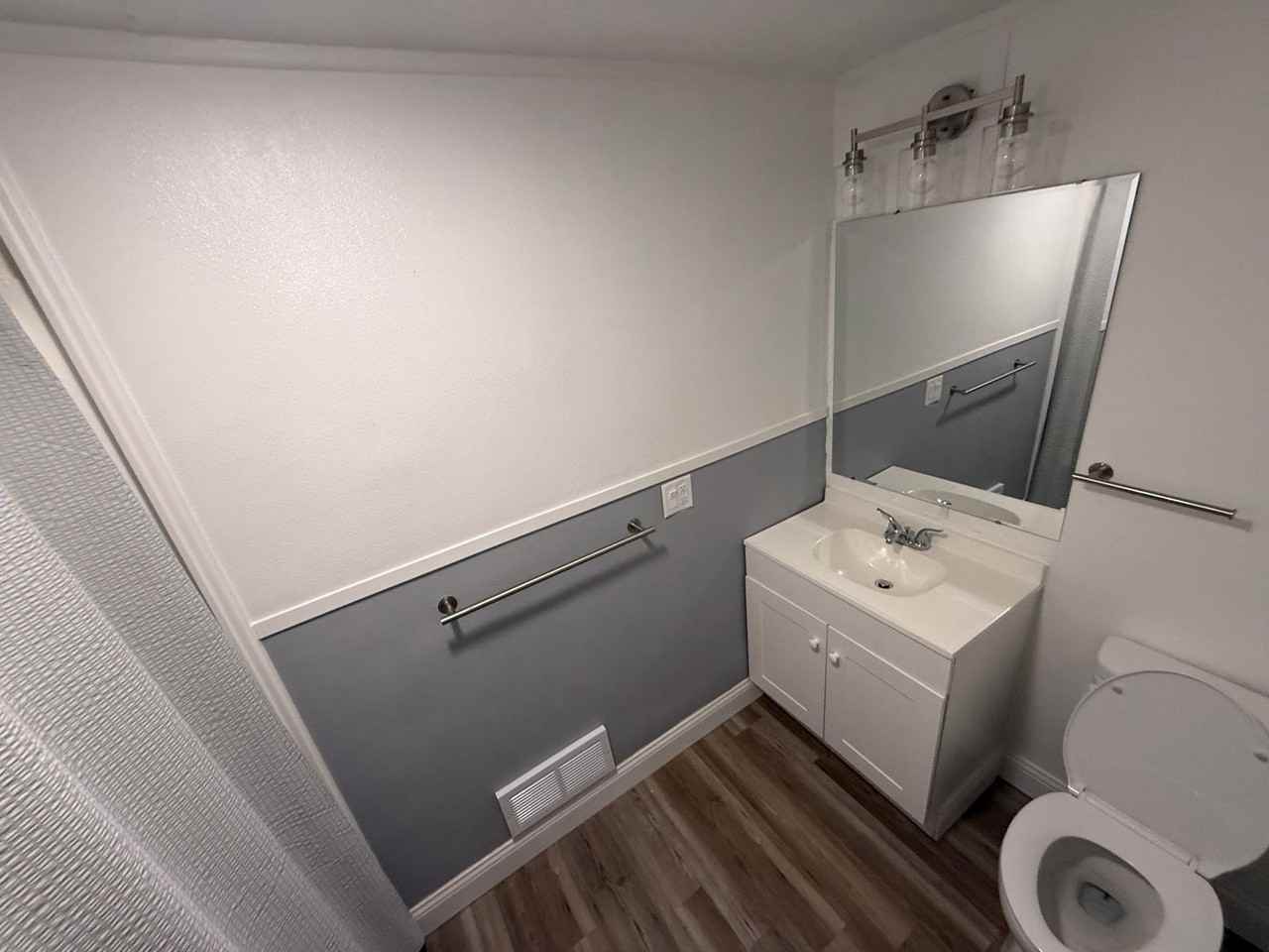1031 Fuller Ave - Photo 6 of 11