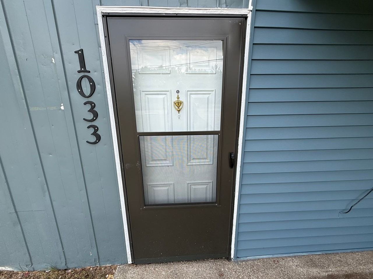 1033 Fuller Ave - Photo 2 of 12