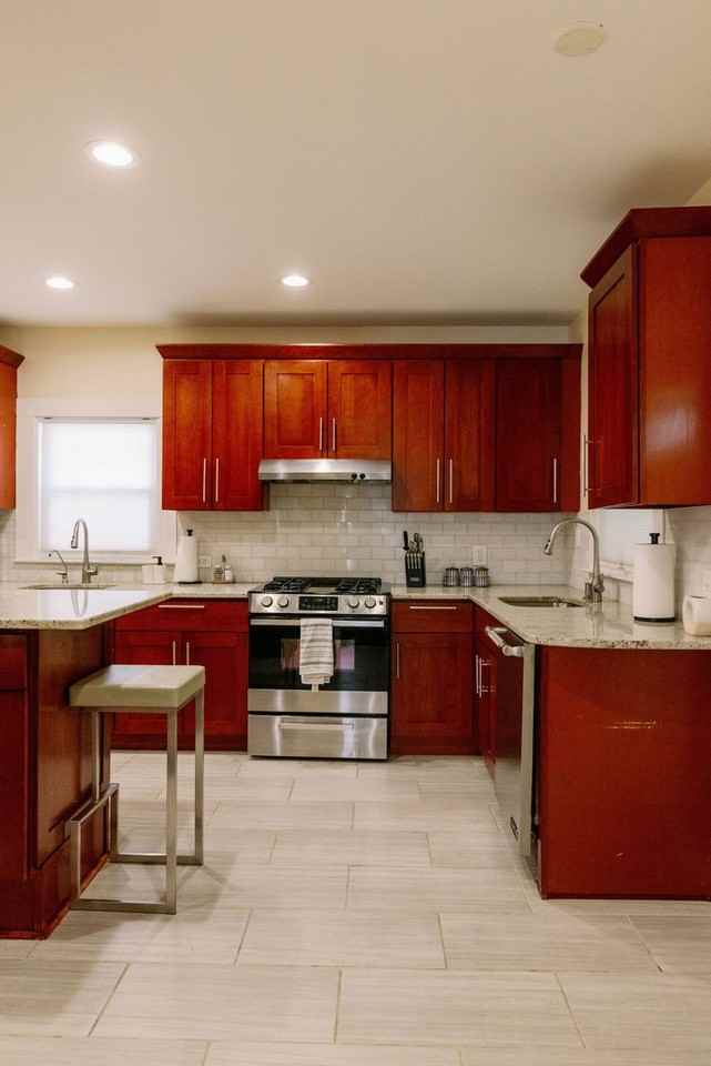 409 Norton Pkwy - Photo 5 of 28