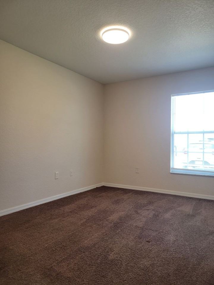 775 E Findley Ave - Photo 4 of 12