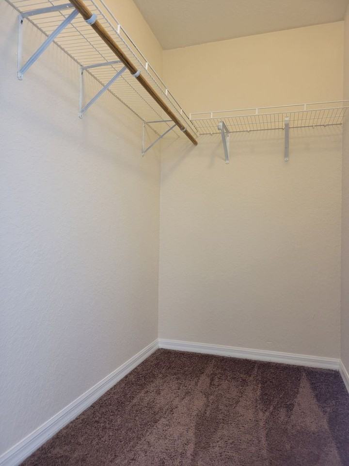 775 E Findley Ave - Photo 5 of 12