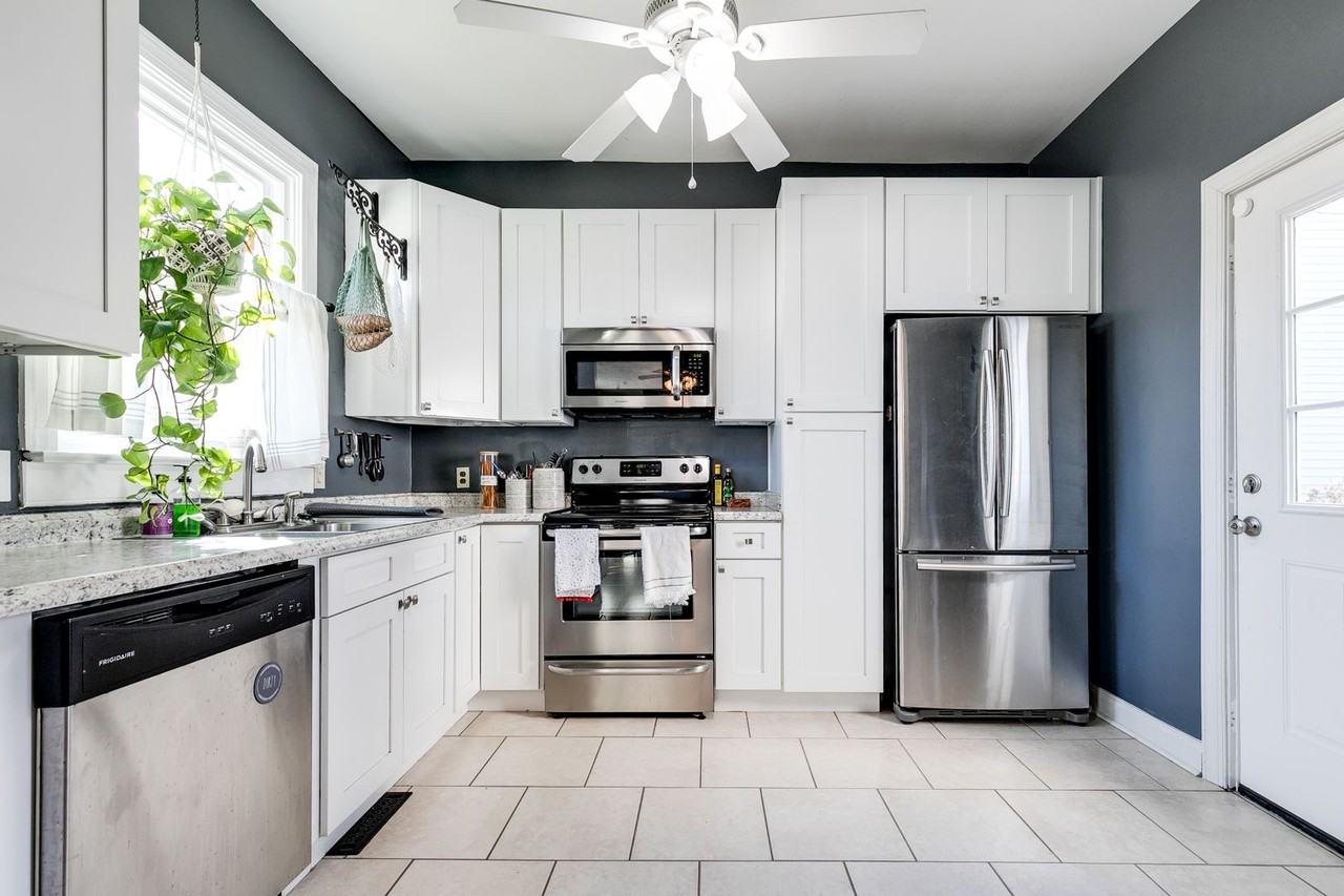 1114 N 34th St - Photo 6 of 22