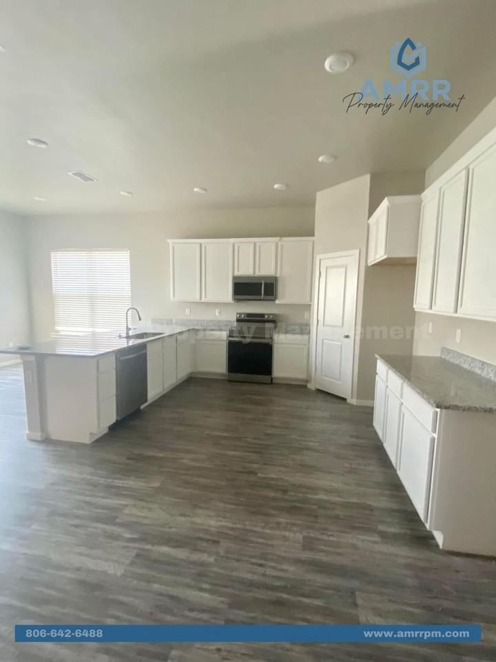 1909 Kirksey Ave - Photo 4 of 19