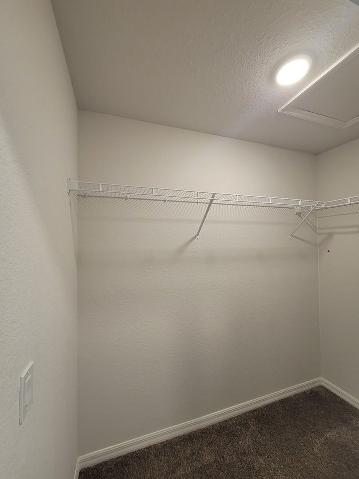 2316 Sw 19th Ave - Photo 7 of 23