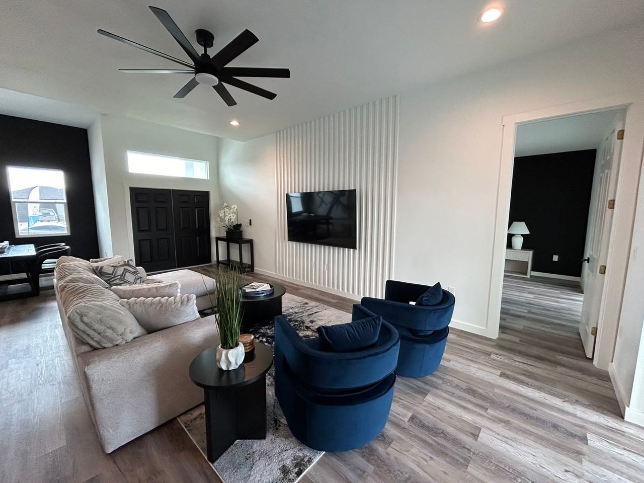 328 Nw 6th Ave - Photo 5 of 11