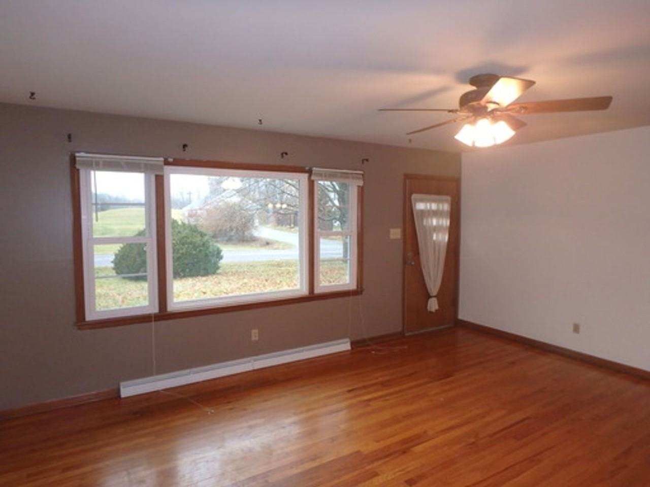 2300 N Semon Rd - Photo 3 of 29