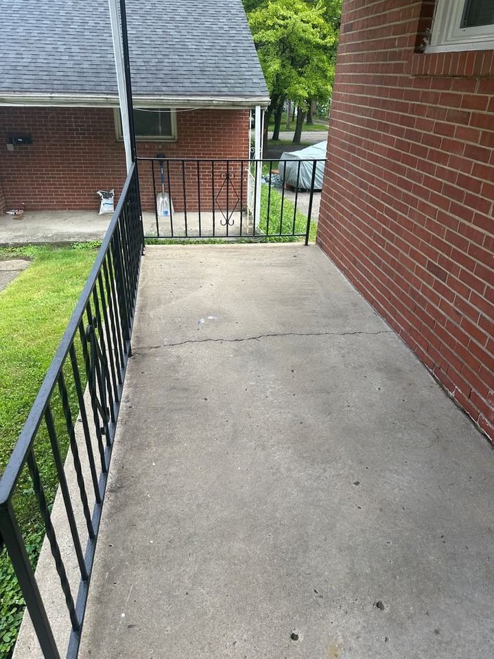 2327 E Midlothian Blvd - Photo 3 of 11