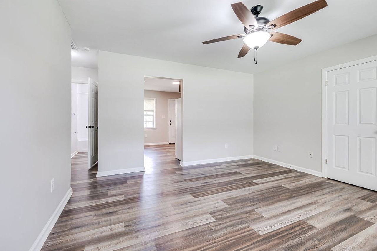 301 Hickory St - Photo 5 of 19