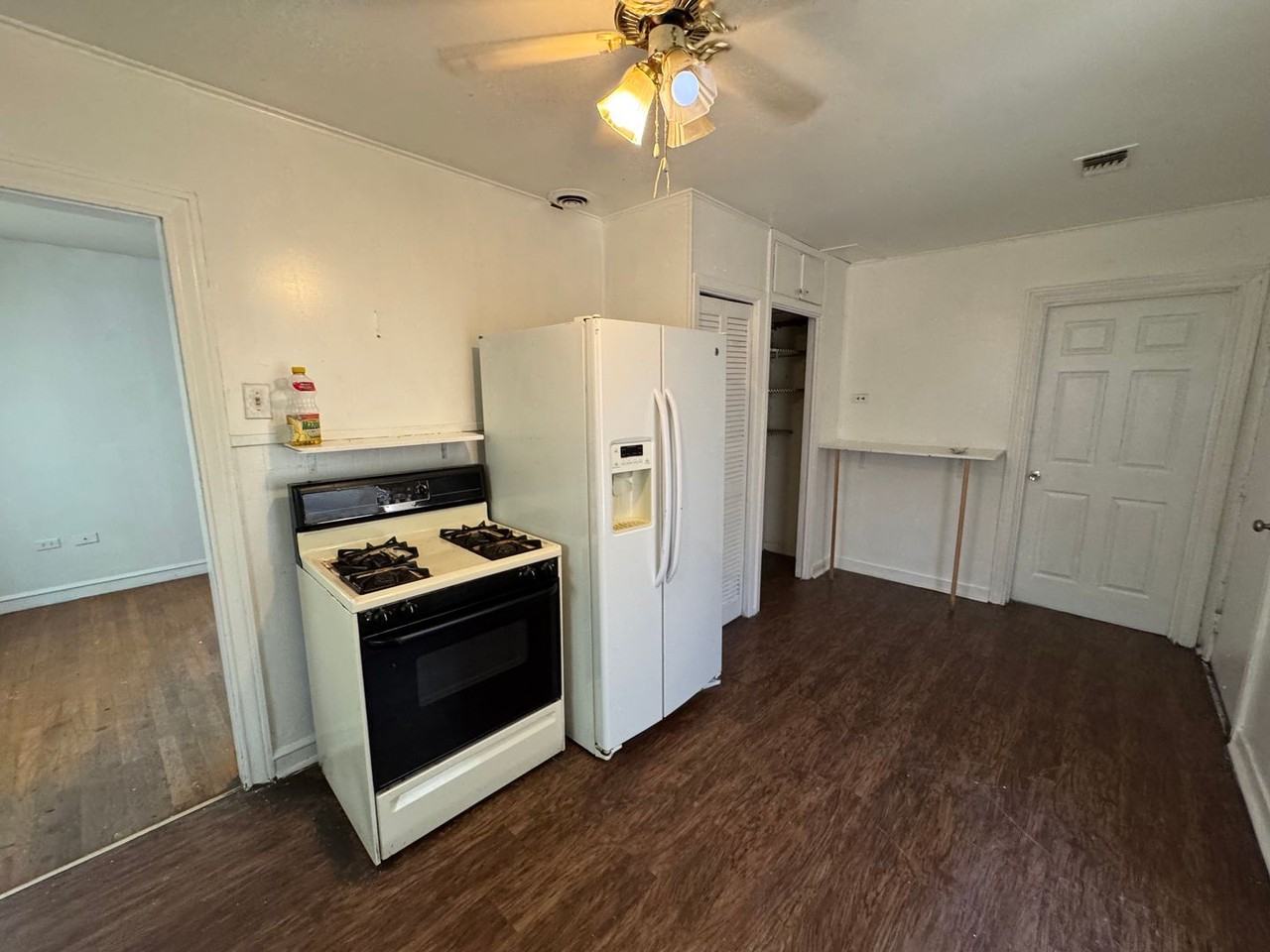 2905 Cole Ave - Photo 4 of 9