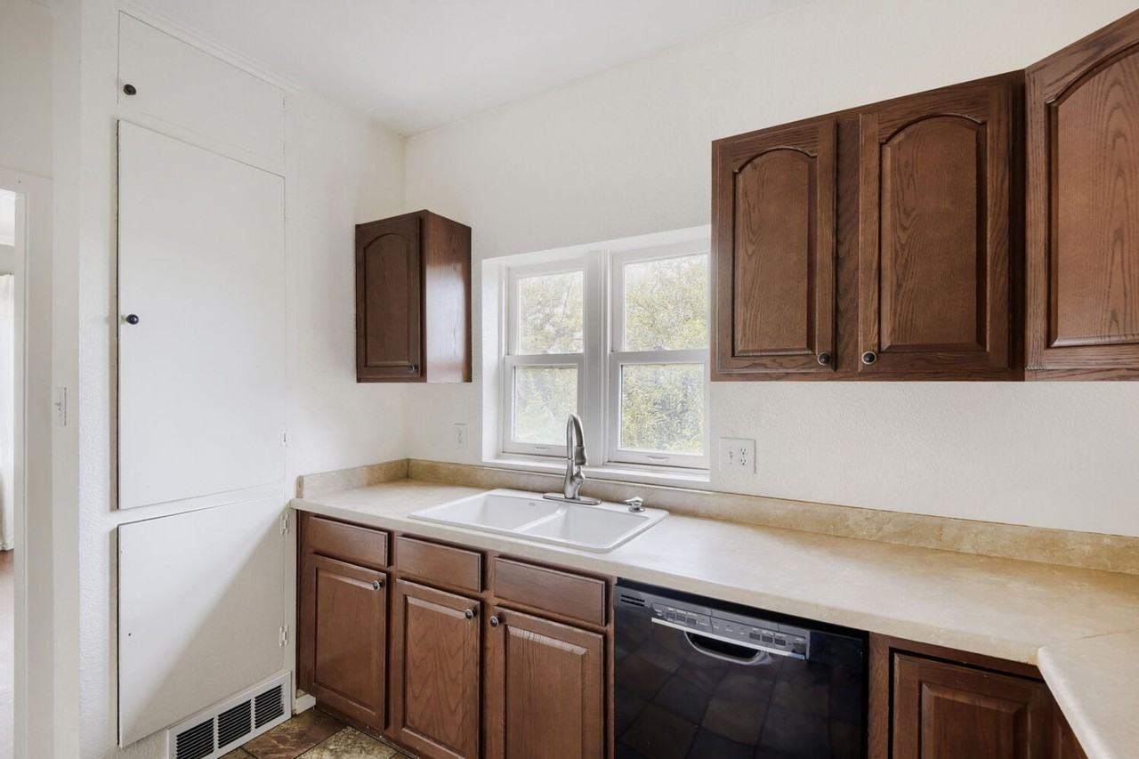 7401 W 48th Ave - Photo 7 of 27