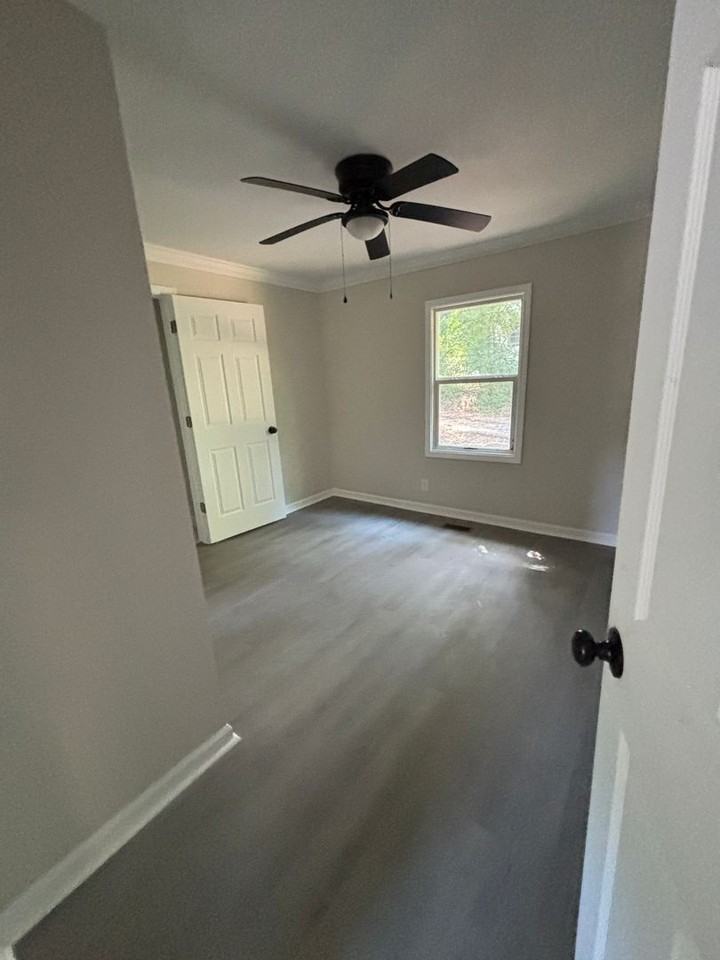 515 Beverly Rd - Photo 5 of 21