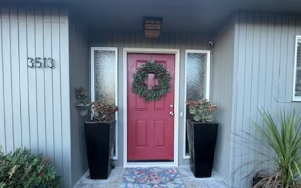 3513 Hawthorne Pl Se - Photo 2 of 32