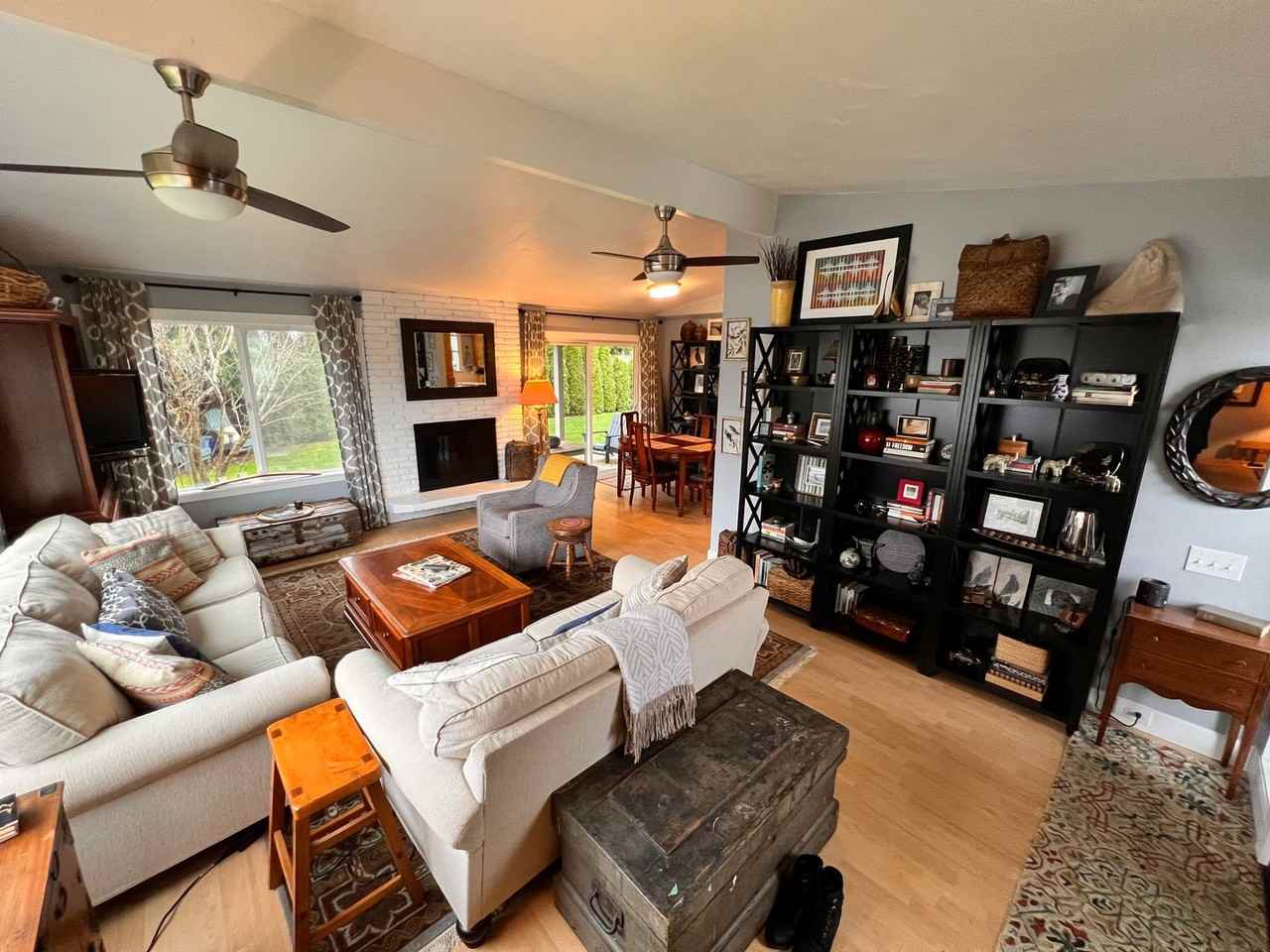 3513 Hawthorne Pl Se - Photo 4 of 32