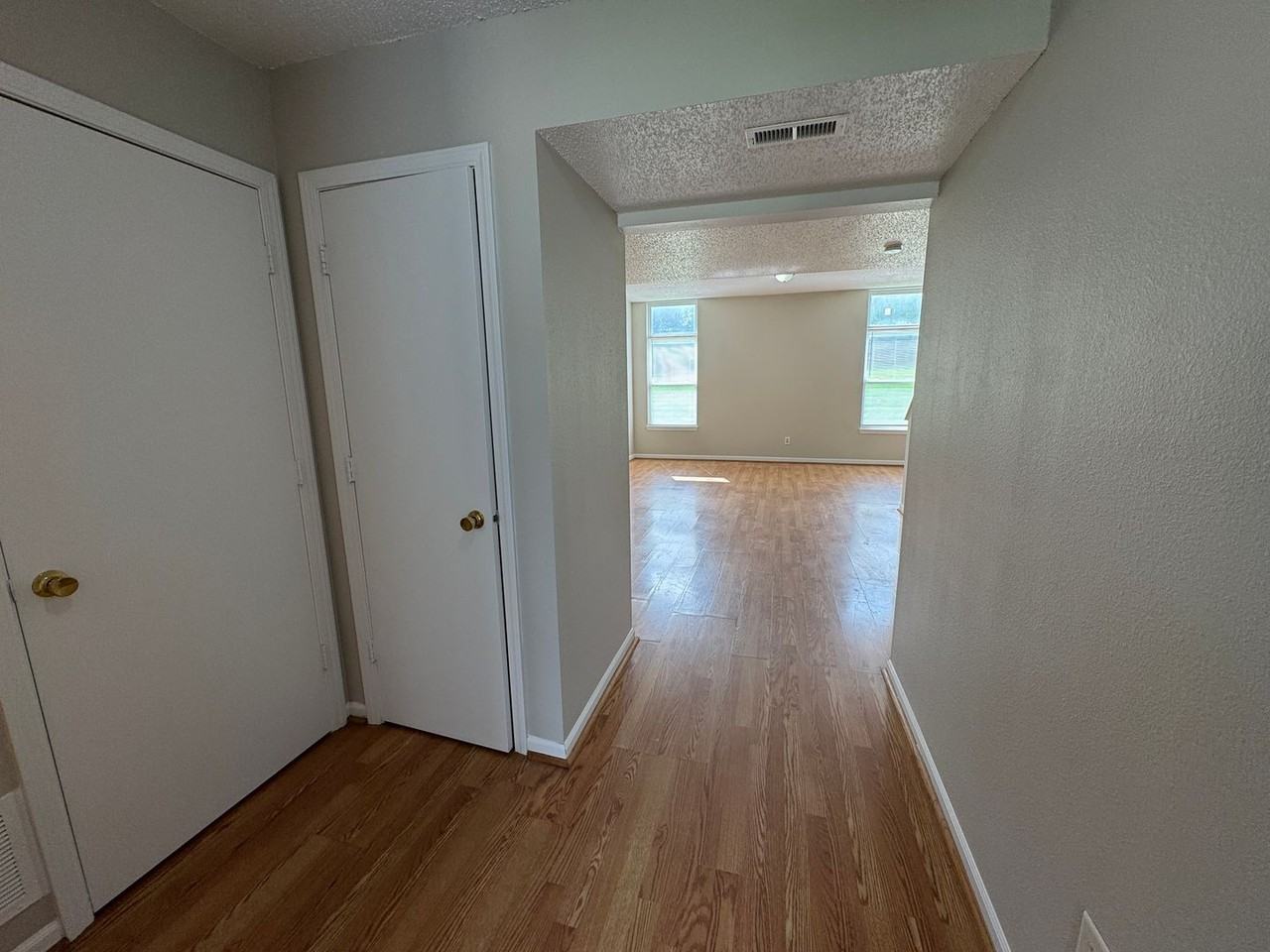 10531 Kensil St - Photo 2 of 29