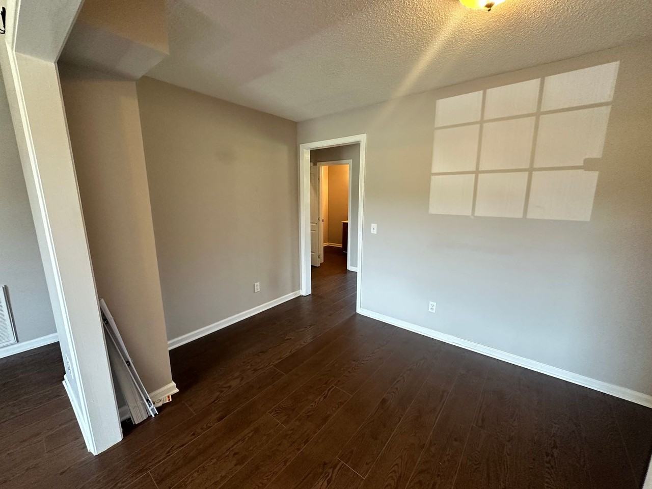904 Southwood Dr - Photo 3 of 14