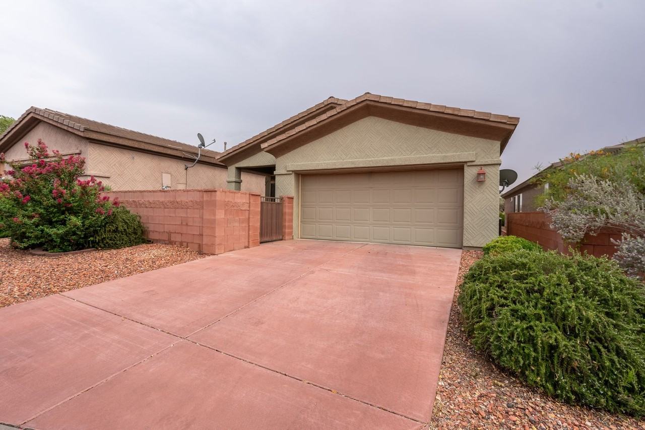 2123 N Sand Sage Ave - Photo 2 of 42