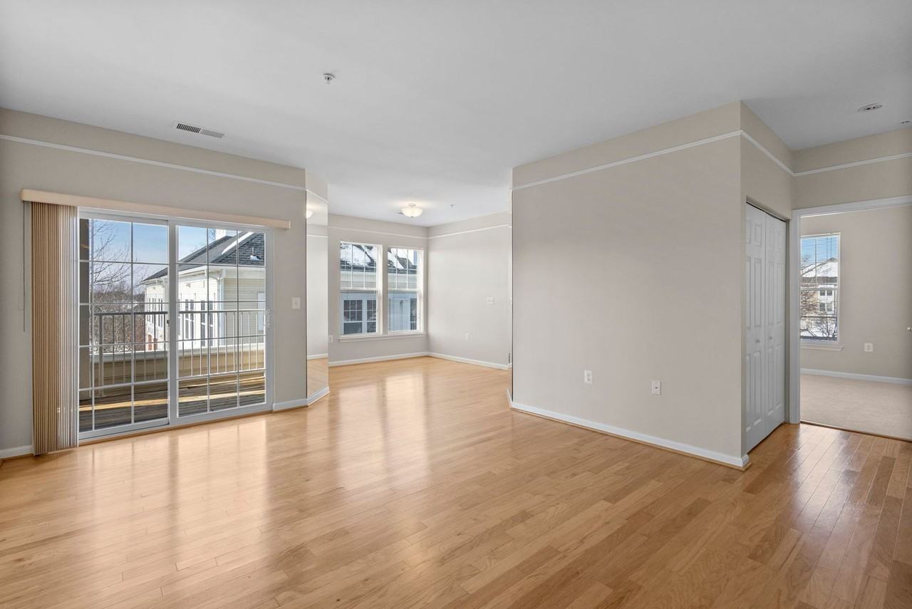 101 Watkins Pond Blvd #306 - Photo 6 of 28