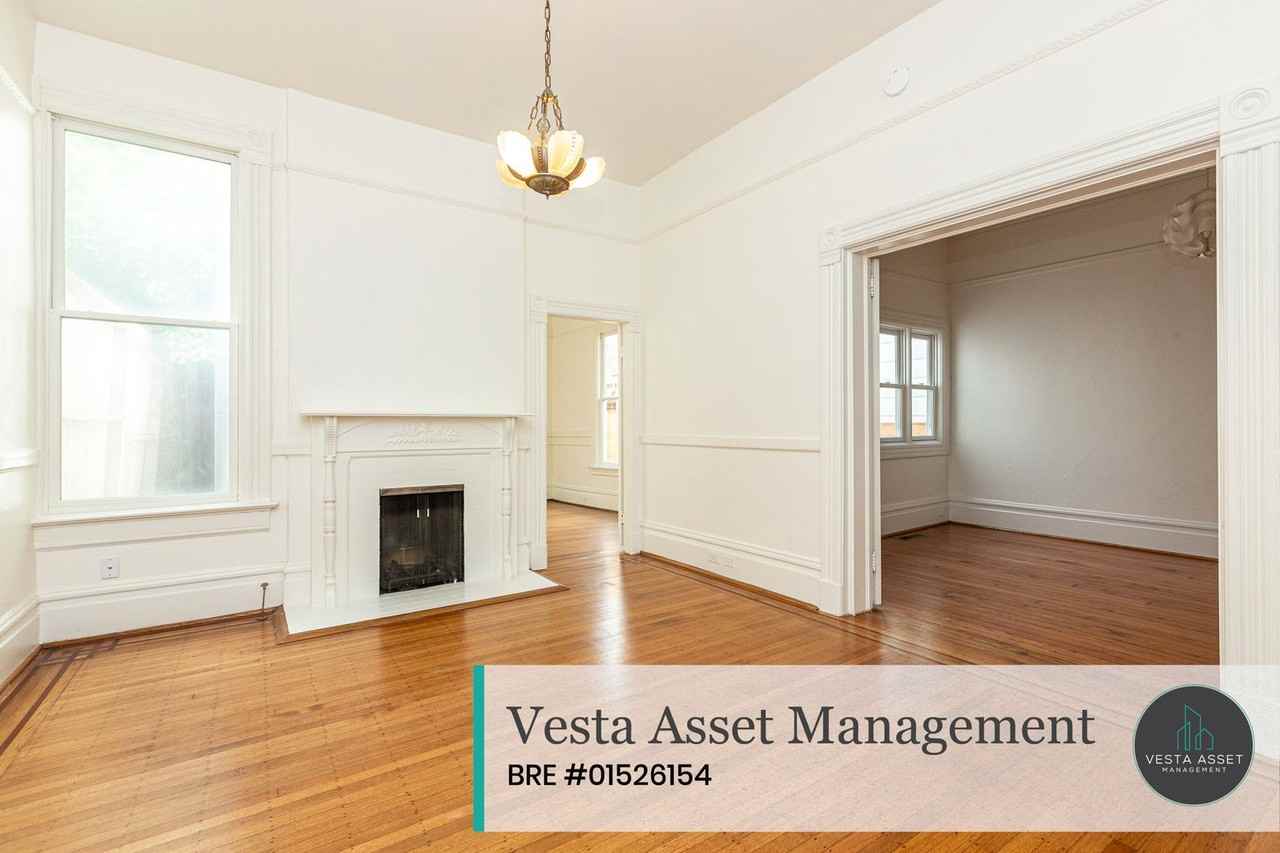 706 Castro St - Photo 4 of 23