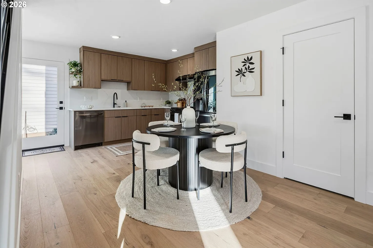 805 3rd St - Photo 3 of 29