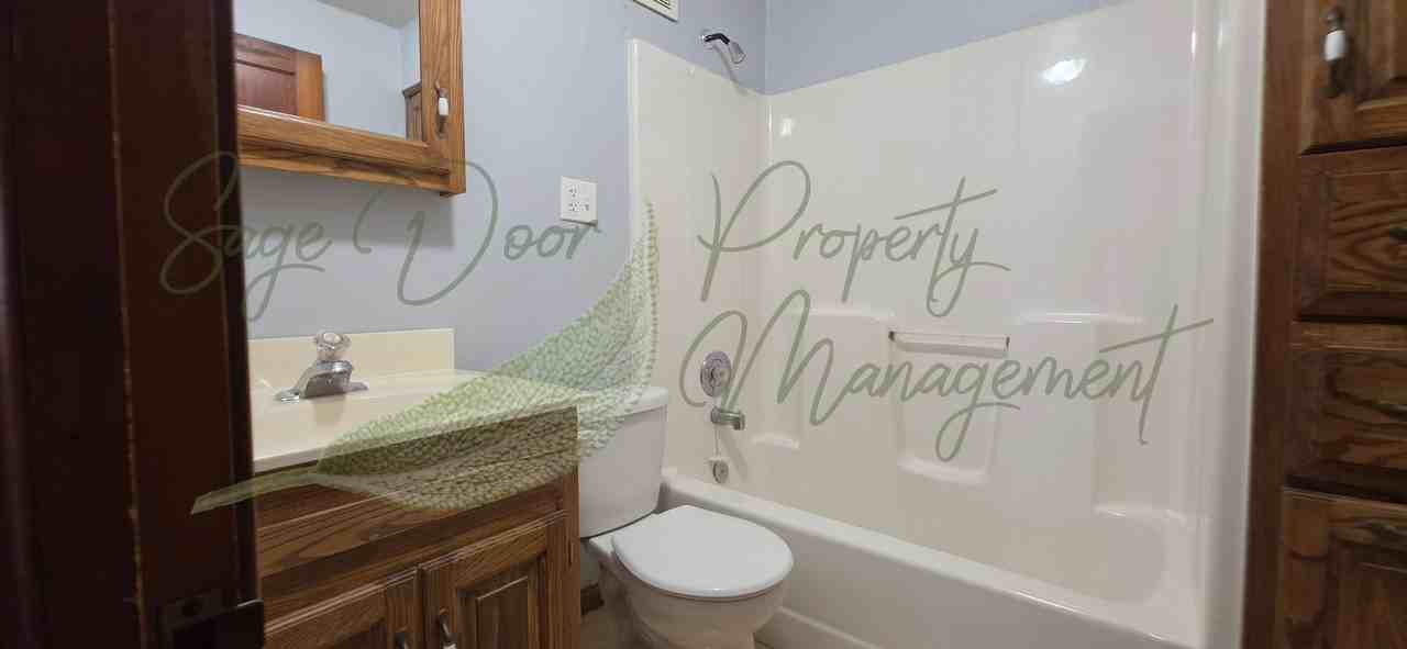 1612 S Kier St - Photo 5 of 50