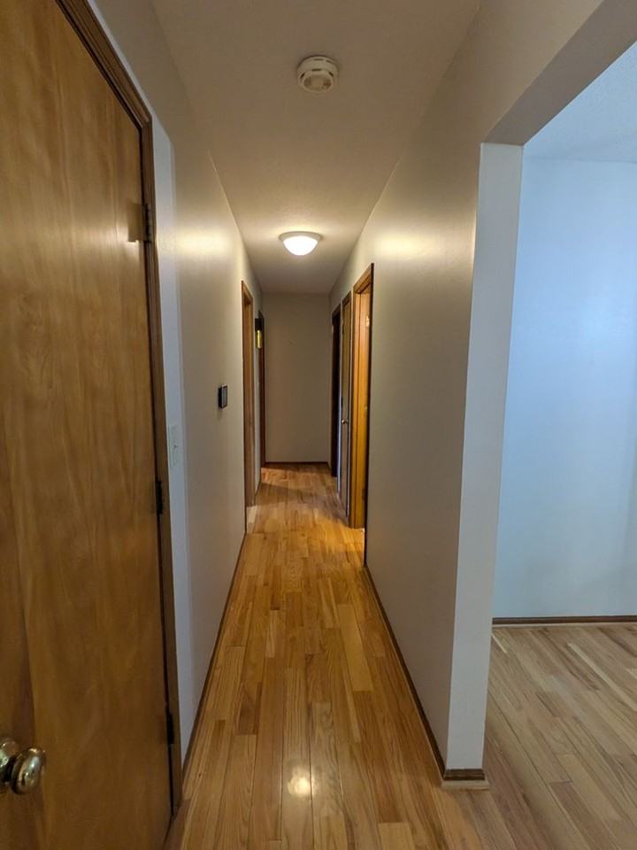 2513 Lilac Dr - Photo 7 of 33