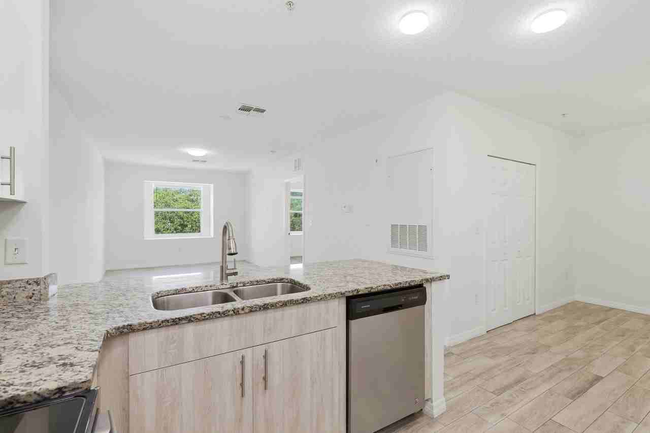 2121 Mccoy Rd #324 - Photo 3 of 11