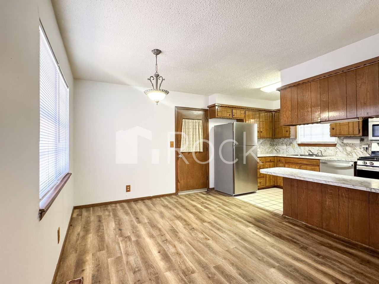 1005 Van Buren Ave Nw - Photo 7 of 36