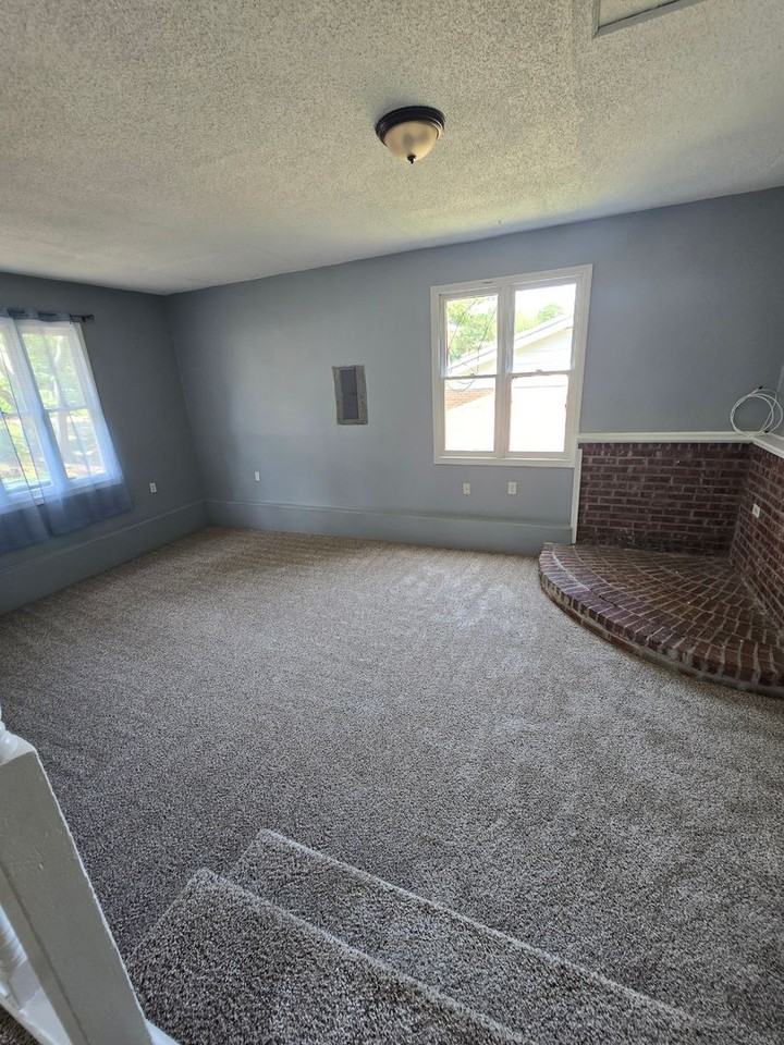 520 Nottingham Dr - Photo 6 of 14