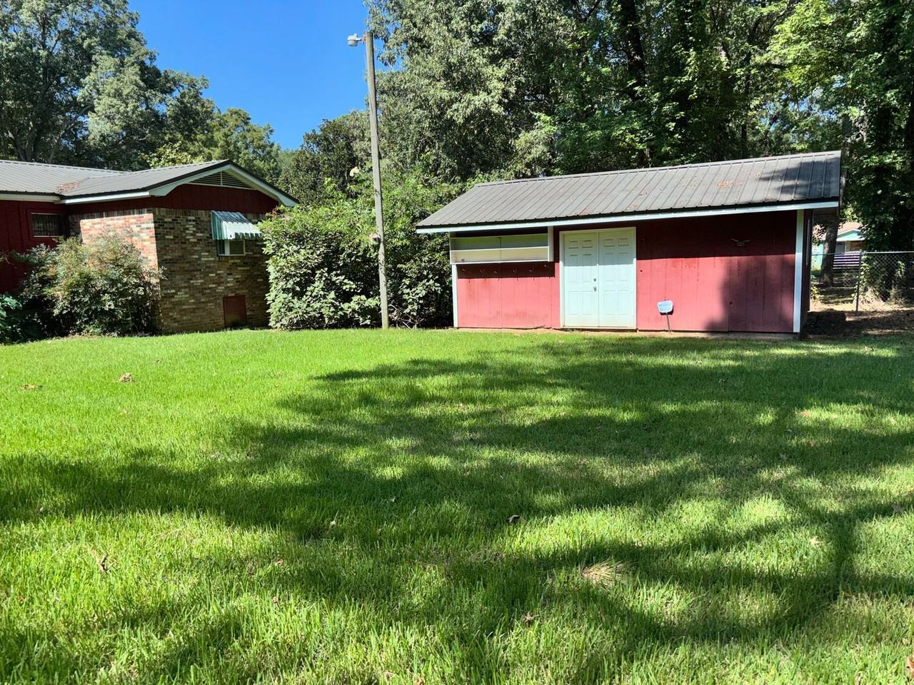 416 Oneida Ave - Photo 3 of 20