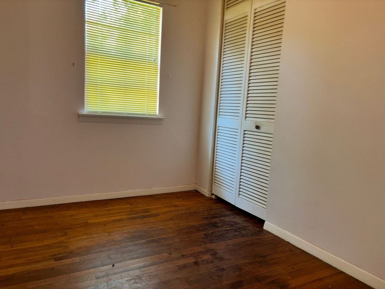 416 Oneida Ave - Photo 7 of 20