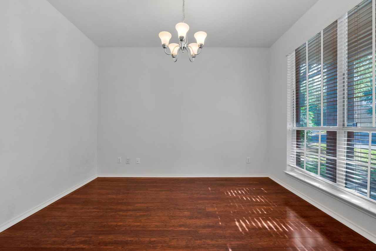 26803 Sparrow Rdg - Photo 3 of 24