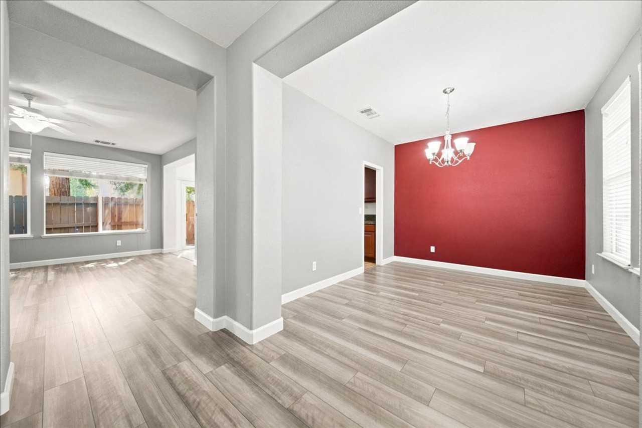 4370 Mount Kisco Way - Photo 3 of 27