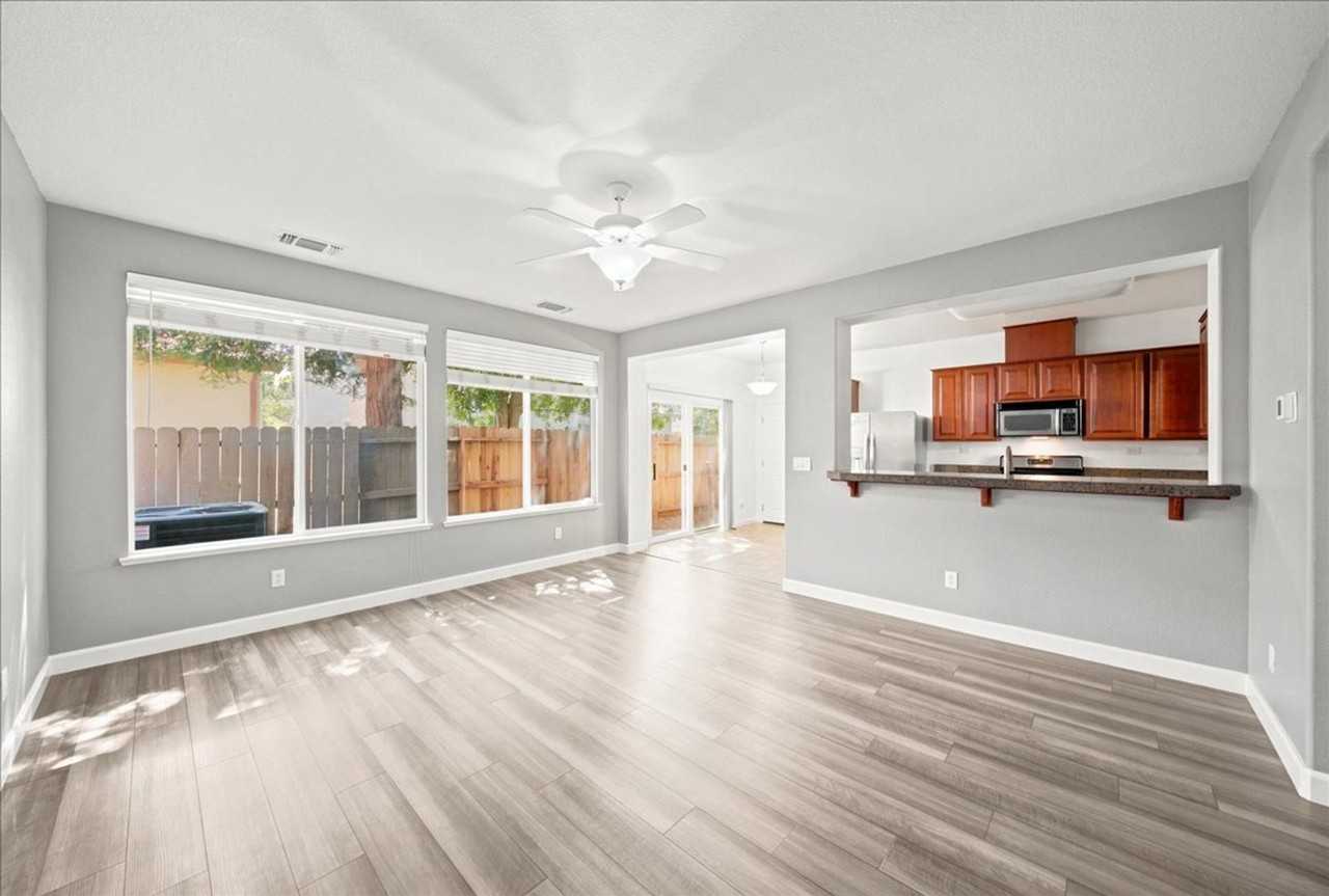 4370 Mount Kisco Way - Photo 7 of 27