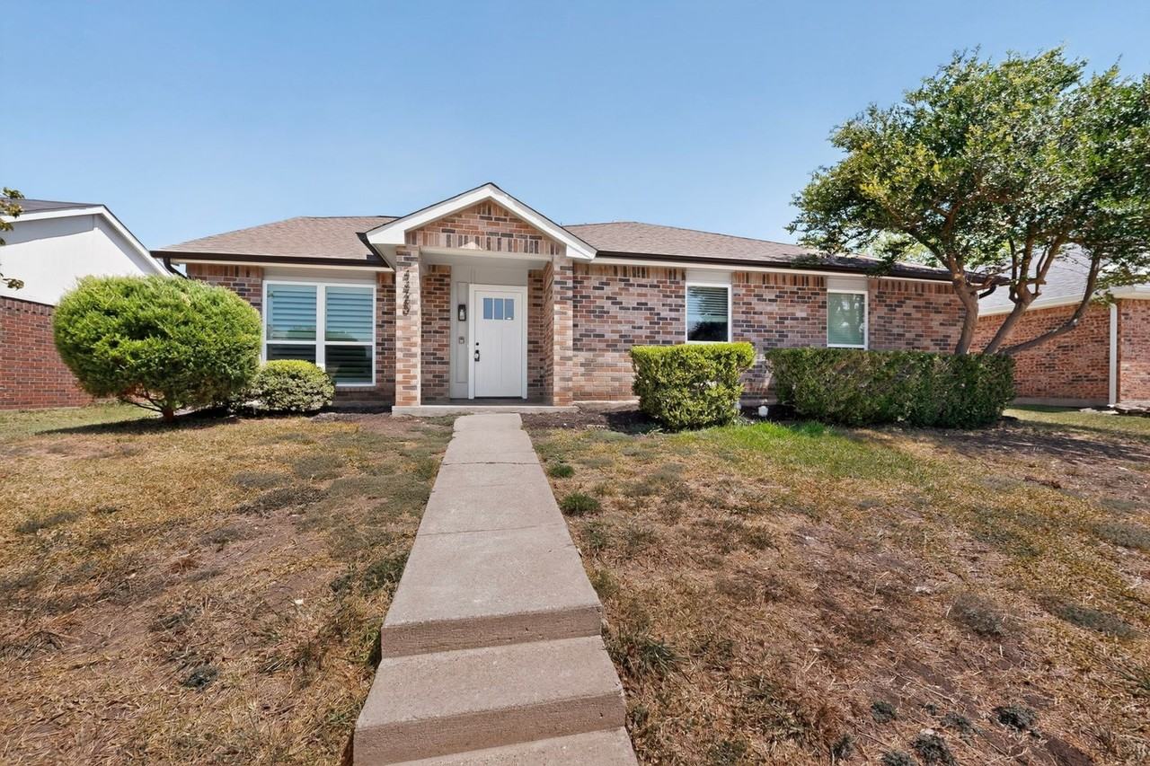 4420 Seville Ln - Photo 6 of 46
