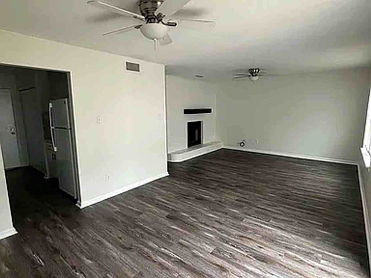 4 Brookwood Cir - Photo 2 of 8