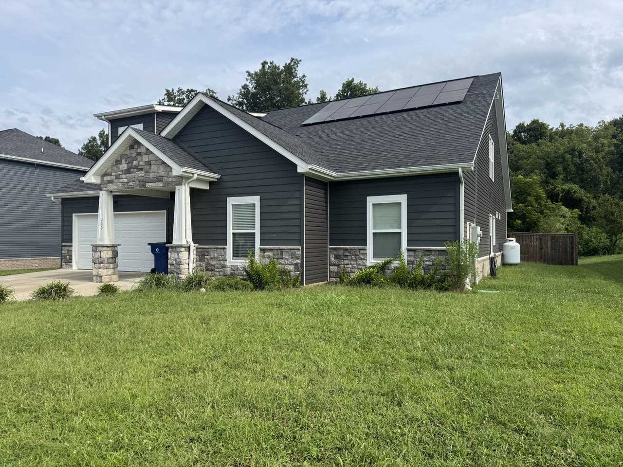 280 Bluebriar Trce - Photo 2 of 24