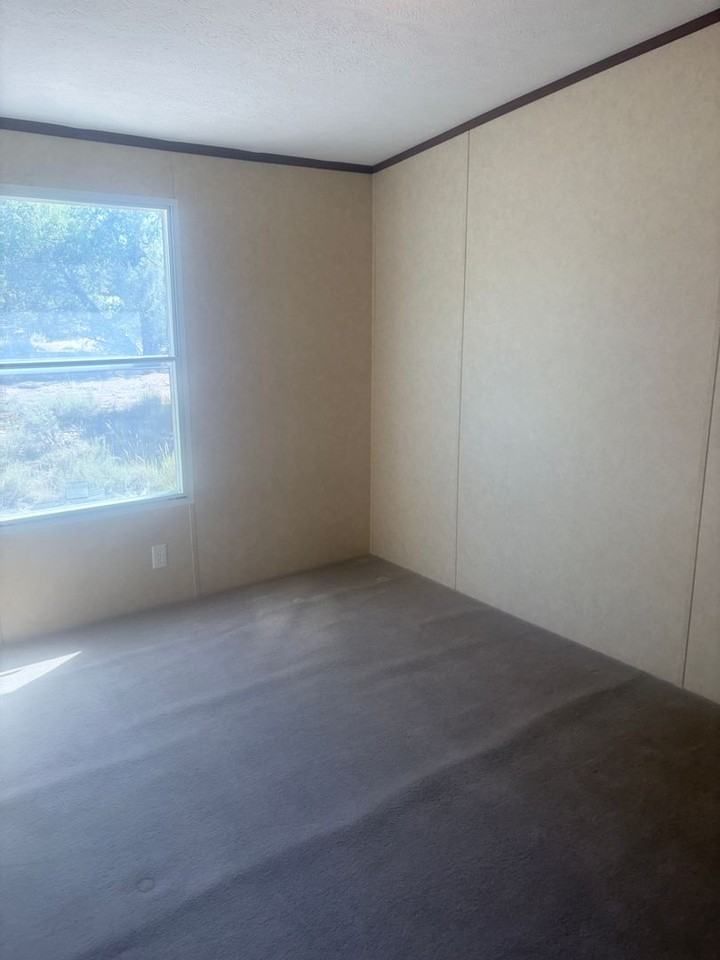 780 Salt Creek Rd - Photo 3 of 11
