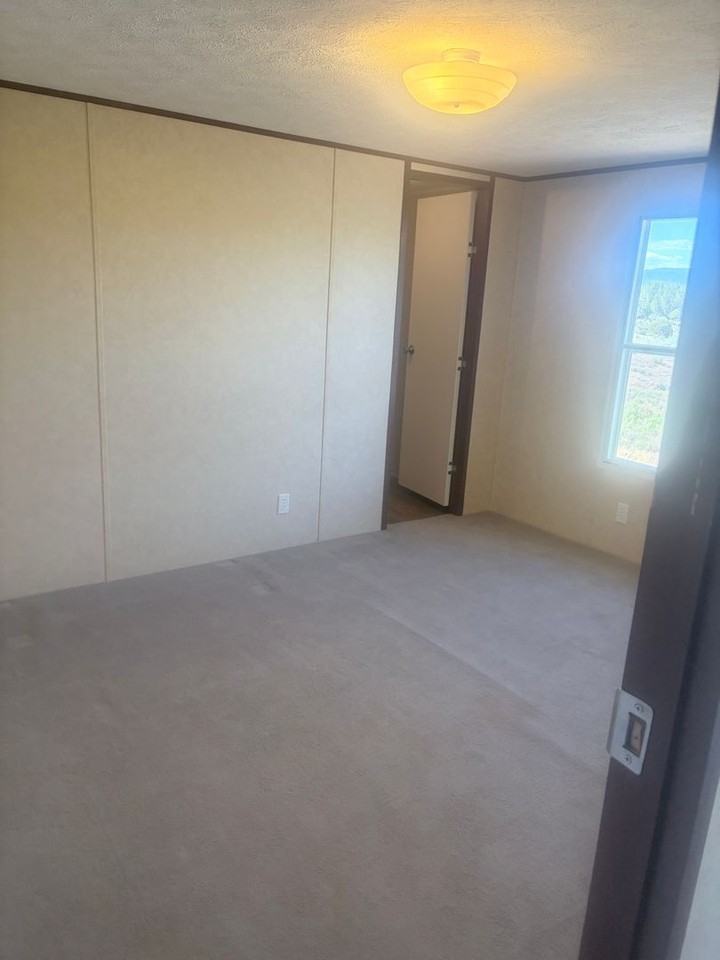 780 Salt Creek Rd - Photo 4 of 11