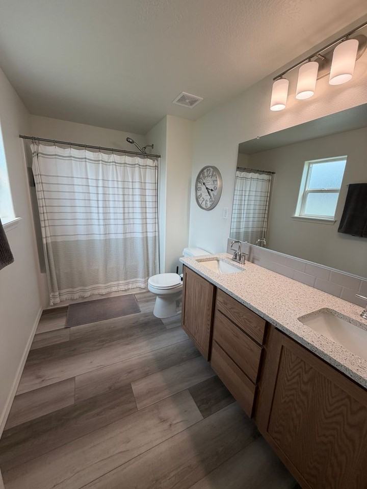 1932 Oak Rd - Photo 6 of 12