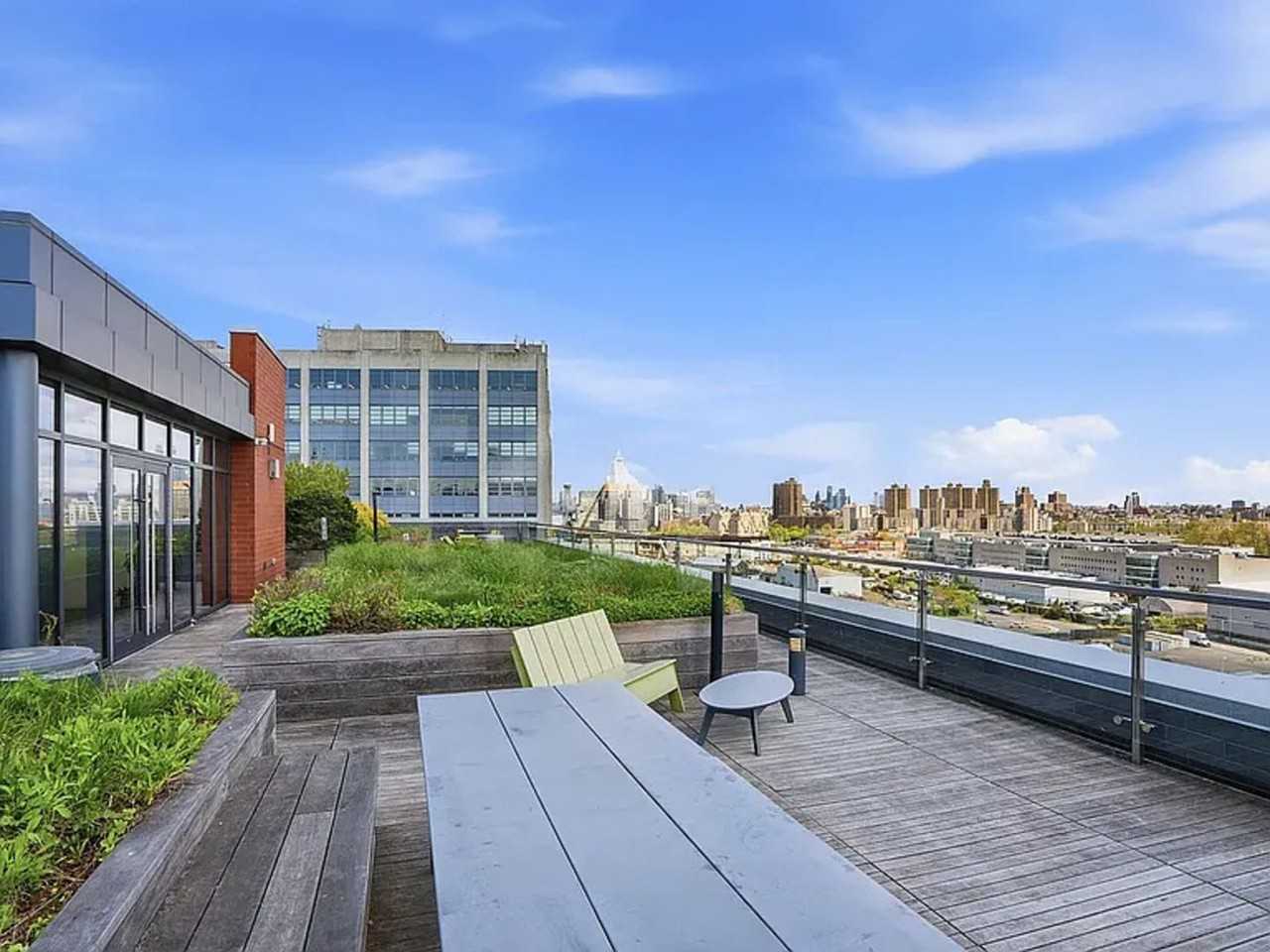8 Vanderbilt Ave - Photo 6 of 12