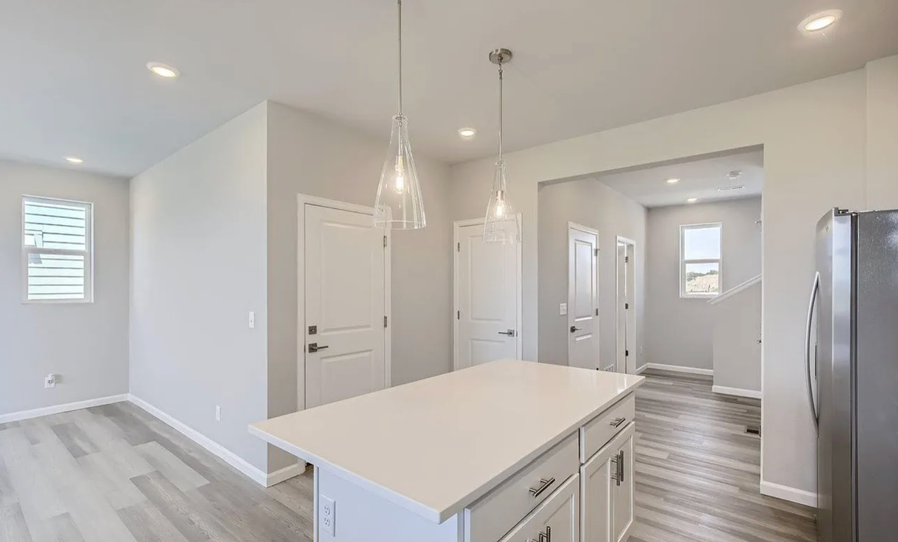 2135 Arborwood Ln - Photo 6 of 29