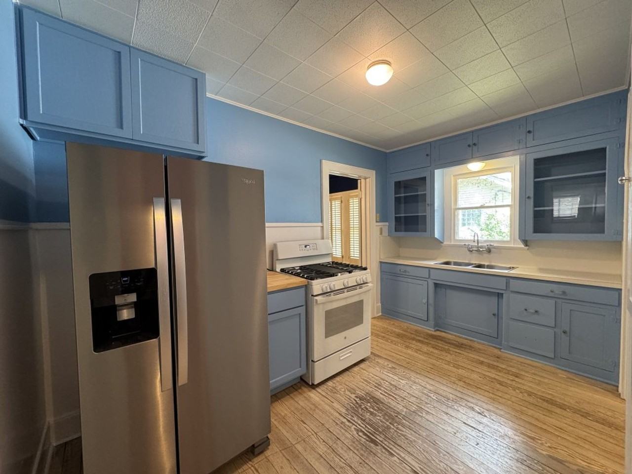 704 W Power Ave - Photo 4 of 10