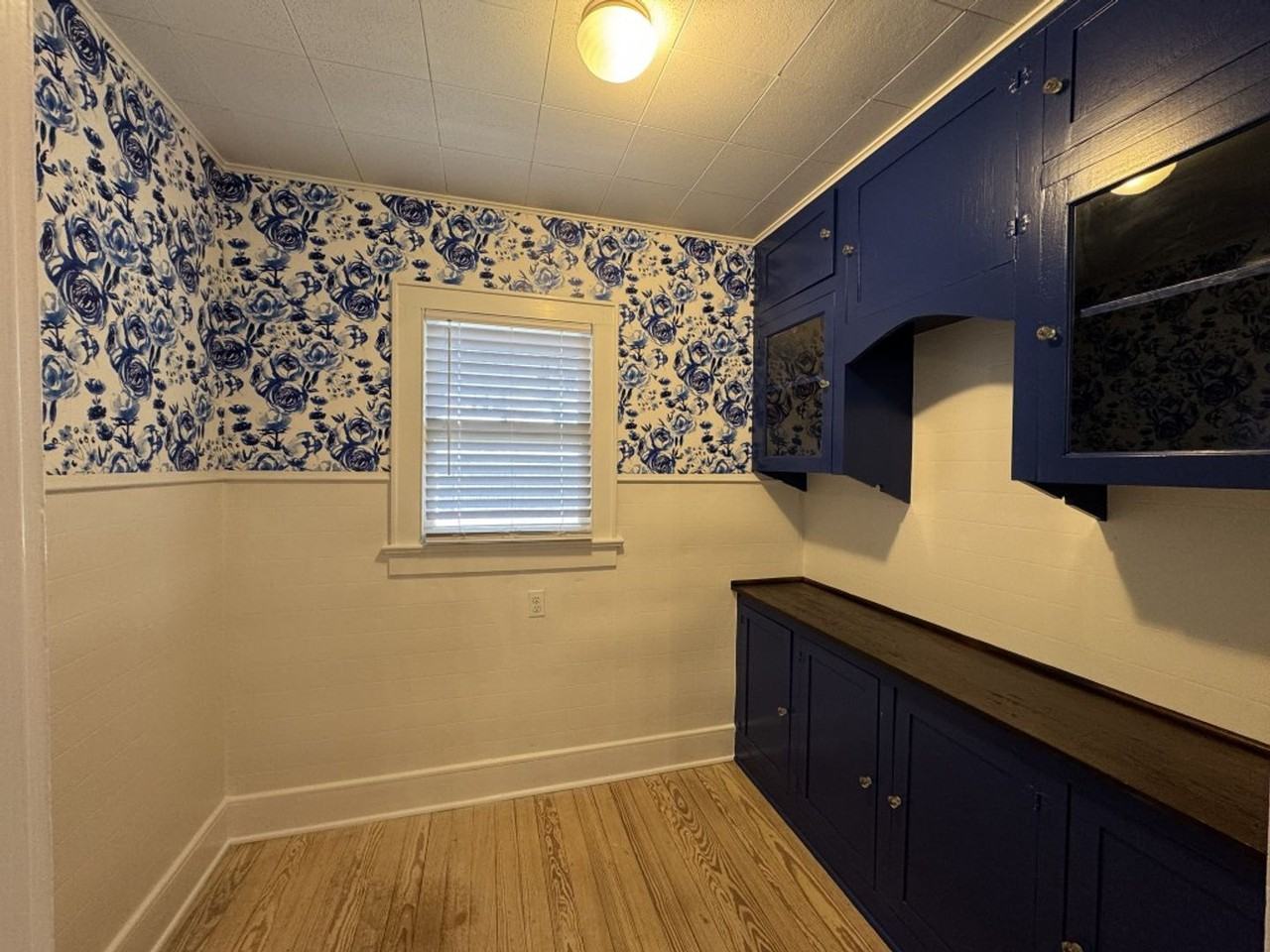 704 W Power Ave - Photo 5 of 10
