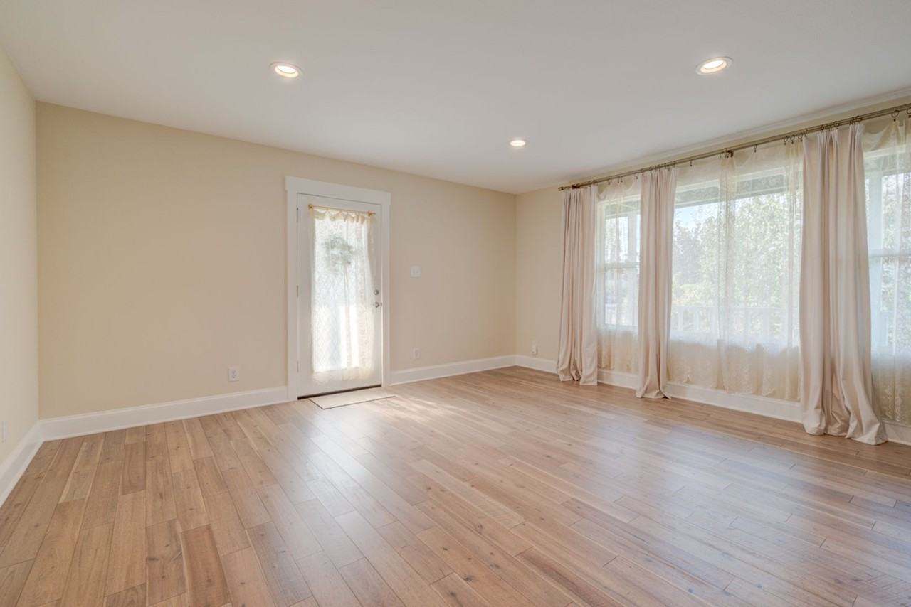 705 Ne Haller St - Photo 7 of 27